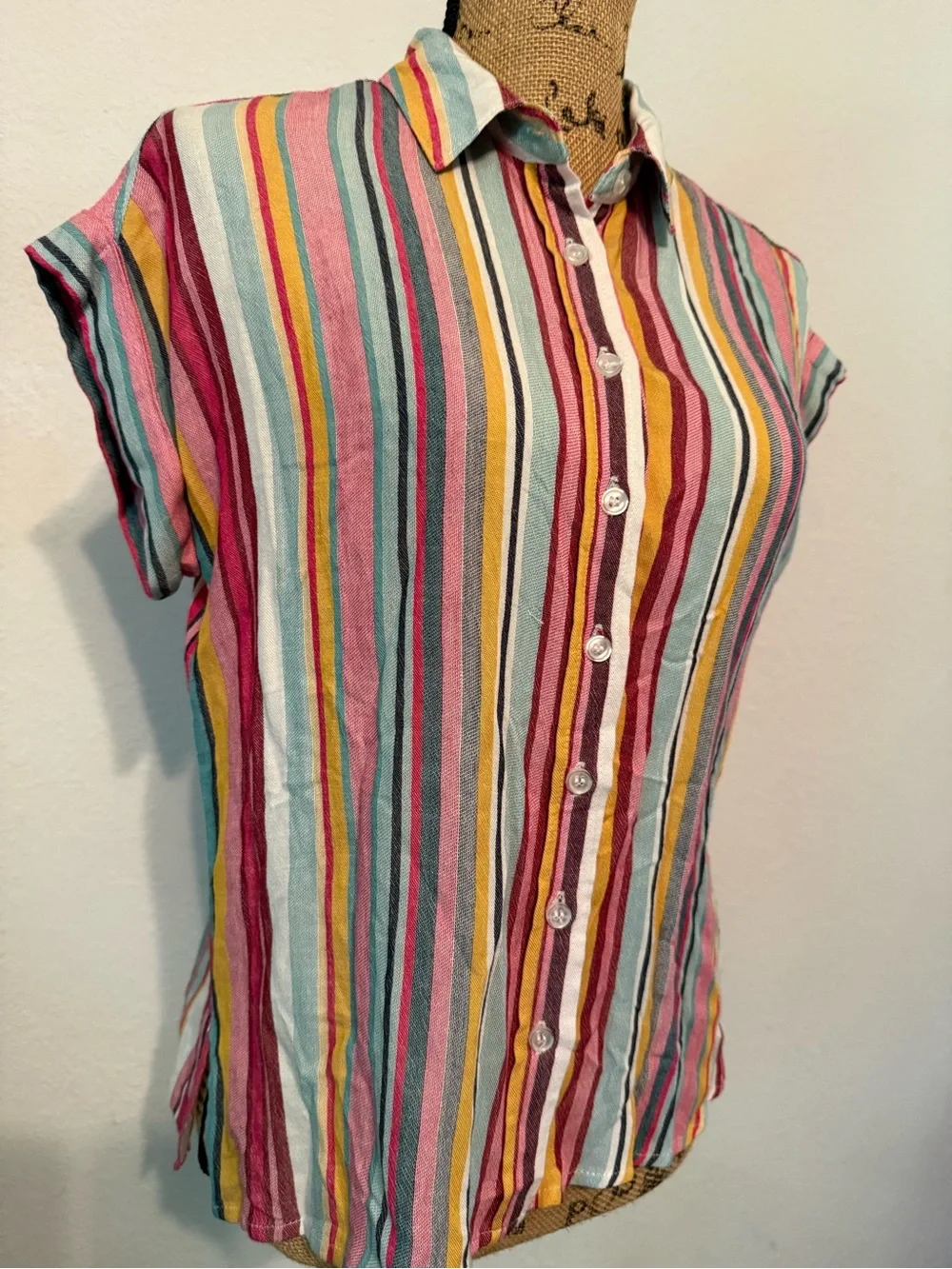 Harper Heritage Linen Button up Striped Short Sleeve Top - Picture 2 of 11